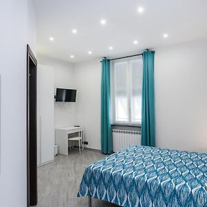 Private Bathroom Room